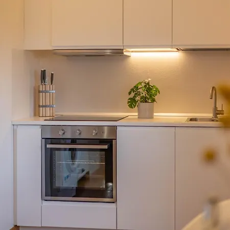 דירה Comforthouse Netflix, Prime, Wifi, Tv, Balcony *