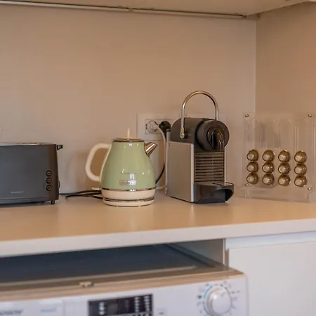 Comforthouse Netflix, Prime, Wifi, Tv, Balcony * ראבנה