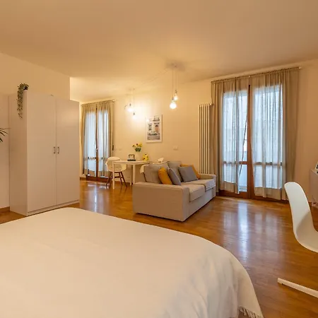 Comforthouse Netflix, Prime, Wifi, Tv, Balcony * ראבנה