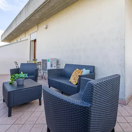 Comforthouse Netflix, Prime, Wifi, Tv, Balcony Rávena